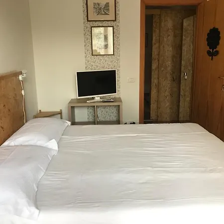 El Rincon Del Artista Bed and breakfast Soiano Del Lago