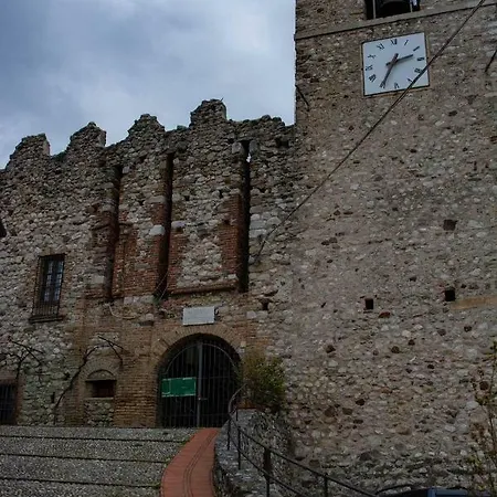 El Rincon Del Artista Soiano Del Lago